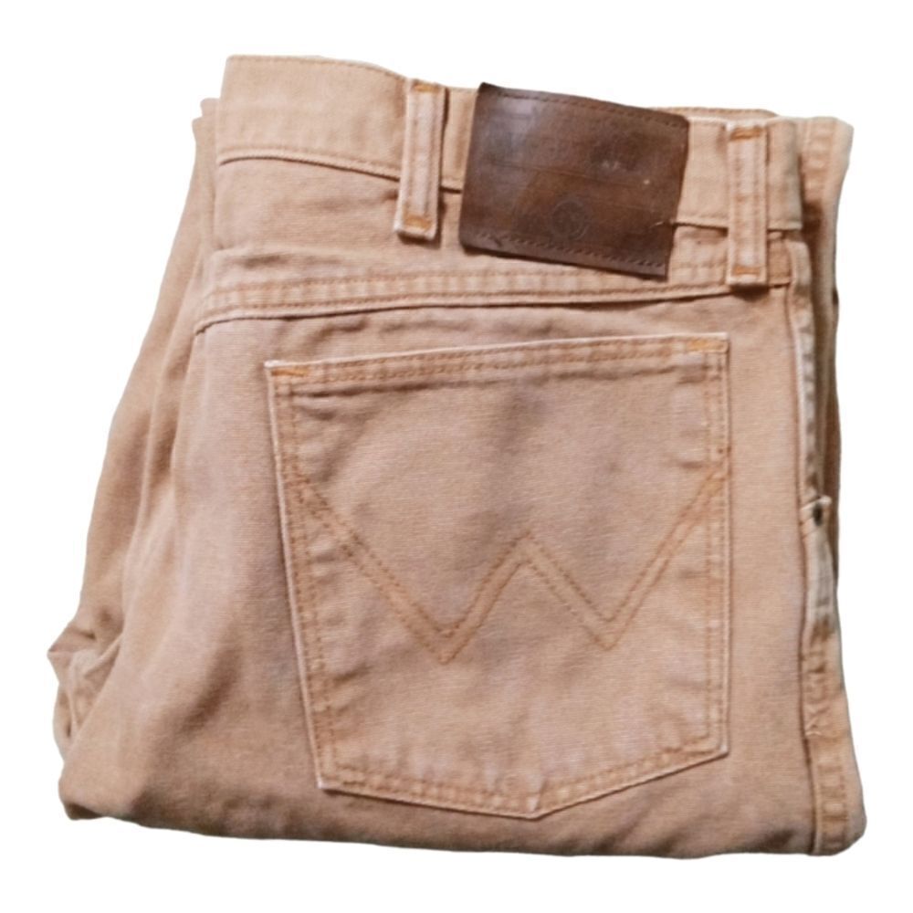 Wrangler Rugged Wear Jeans Size 34 x 34 Tan Zip and Button Closure